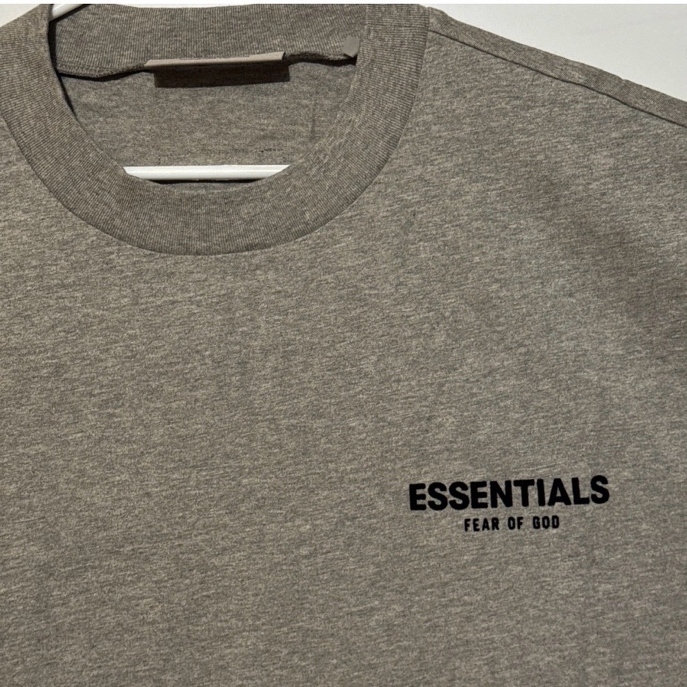 Essentials Fear of God T-Shirt, Dark Oatmeal size SMALL, BRAND NEW WITH TAGS!!